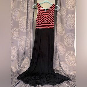 Sundress with Black and peach stripes.